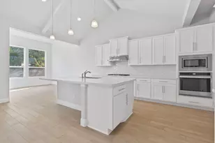 102 Majestic Arroyo Way, Lakeway, TX 78738 - Photo 8