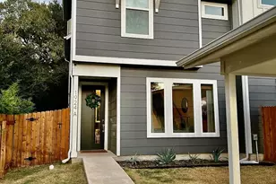 1924 Bunche Rd, Austin, TX 78721 - Photo 2