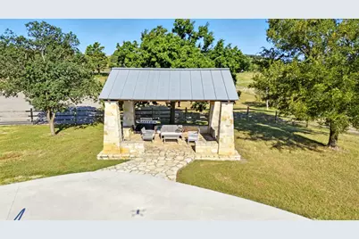 753 W Sunset Drive, Johnson City, TX 78636 - Photo 28