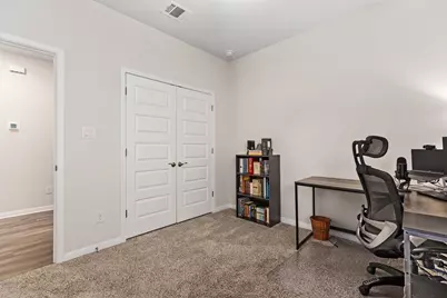 934 Main Street, Hutto, TX 78634 - Photo 16