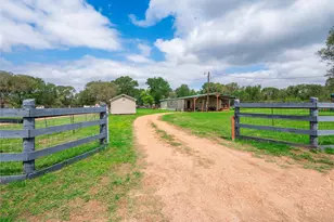 243 Highline Dr, Bastrop, TX 78602 - Photo 2