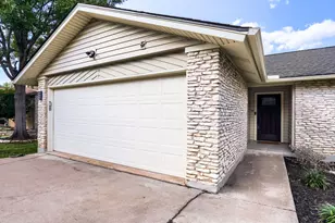 3606 Monument Dr, Round Rock, TX 78681 - Photo 2