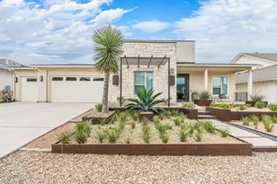 205 Playing Cypress Dr, San Marcos, TX 78666 - Photo 2