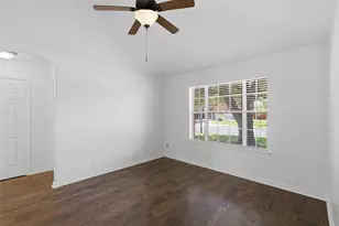 120 Edison Dr, Hutto, TX 78634 - Photo 4