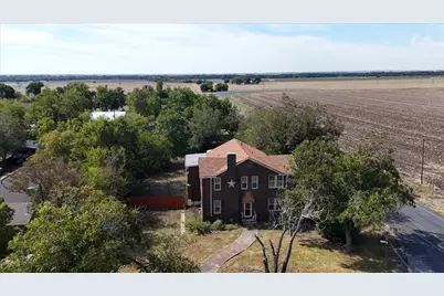 1543 W Clark Street, Bartlett, TX 76511 - Photo 2