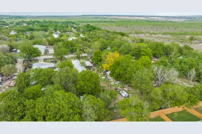 404 Quail Run, Buda, TX 78610 - Photo 12