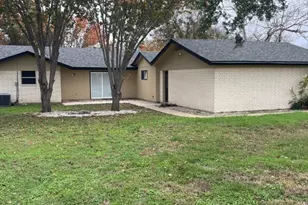 300 Evergreen St, Burnet, TX 78611 - Photo 22