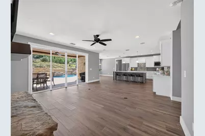 1051 Trailhead Circle, Dripping Springs, TX 78620 - Photo 10