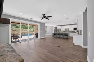 1051 Trailhead Cir, Dripping Springs, TX 78620 - Photo 10
