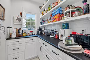 262 E Ridgewood Rd, Georgetown, TX 78633 - Photo 12