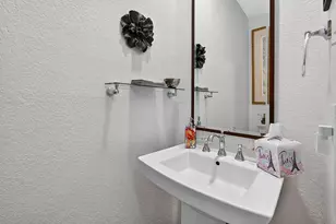 262 E Ridgewood Rd, Georgetown, TX 78633 - Photo 22