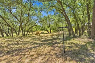 262 E Ridgewood Rd, Georgetown, TX 78633 - Photo 36