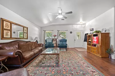 2556 Vernell Way, Round Rock, TX 78664 - Photo 6