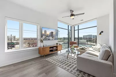 2220 Webberville Road #305, Austin, TX 78702 - Photo 2