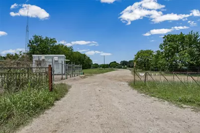 6950 US Highway 183 S, Austin, TX 78744 - Photo 2