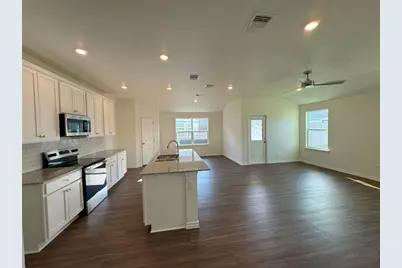 501 Double Vision Road, Jarrell, TX 76537 - Photo 10