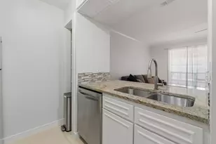 7920 Rockwood Ln, Austin, TX 78757 - Photo 8