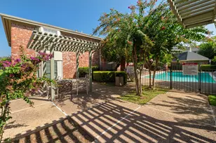 7920 Rockwood Ln, Austin, TX 78757 - Photo 18