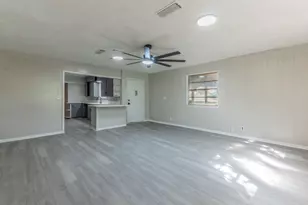 574 Oaklawn Dr, Rockdale, TX 76567 - Photo 6