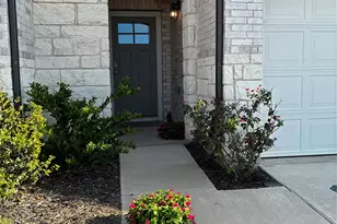 164 Alamo Vine Ct, Kyle, TX 78640 - Photo 2