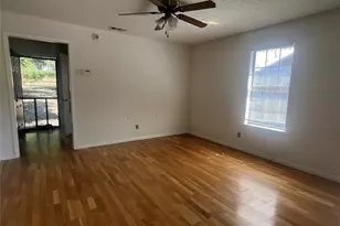1710 Holly St, Austin, TX 78702 - Photo 6