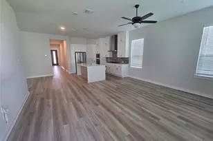 332 Marisol Bnd, Georgetown, TX 78626 - Photo 8