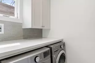 1605 Willow St, Austin, TX 78702 - Photo 18