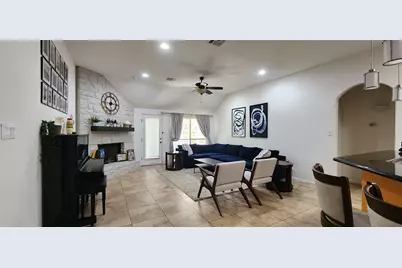 11709 Via Grande Drive, Austin, TX 78739 - Photo 4
