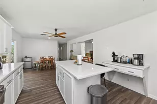 1205 W Haynie St, Llano, TX 78643 - Photo 16