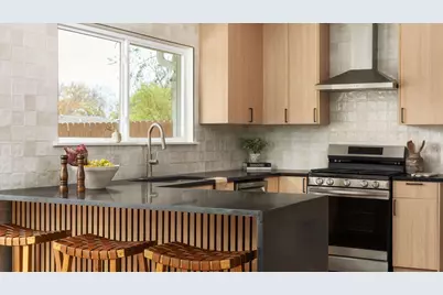 3101 Val Drive, Austin, TX 78723 - Photo 2