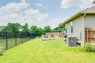 713 Bluffview Drive, Bastrop, TX 78602 - Photo 24