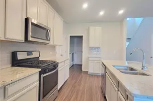 220 Mountain Valley St, Georgetown, TX 78628 - Photo 8