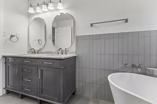 8921 Corran Ferry Dr, Austin, TX 78749 - Photo 4