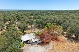 664 Hidden Oaks Dr, Elgin, TX 78621 - Photo 6
