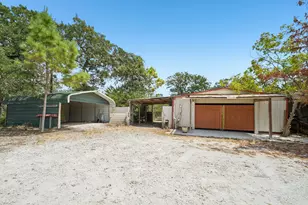 664 Hidden Oaks Dr, Elgin, TX 78621 - Photo 34
