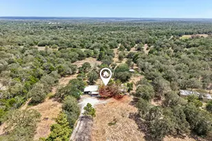664 Hidden Oaks Dr, Elgin, TX 78621 - Photo 1