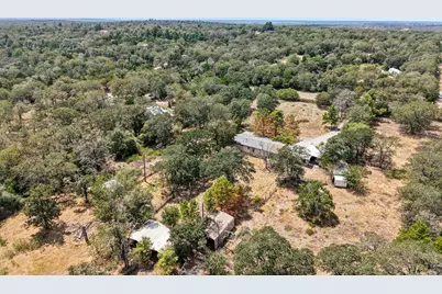 664 Hidden Oaks Drive, Elgin, TX 78621 - Photo 10