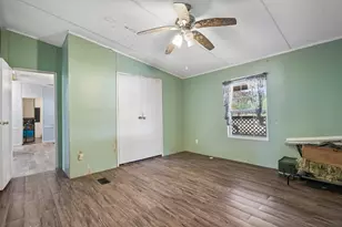 664 Hidden Oaks Dr, Elgin, TX 78621 - Photo 28