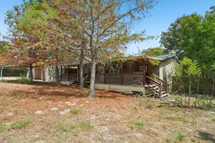 664 Hidden Oaks Dr, Elgin, TX 78621 - Photo 14