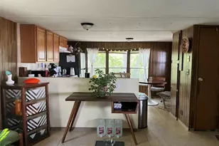 2749 N Main St, Bastrop, TX 78602 - Photo 2