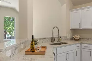 310 Spring Dr, Kyle, TX 78640 - Photo 14