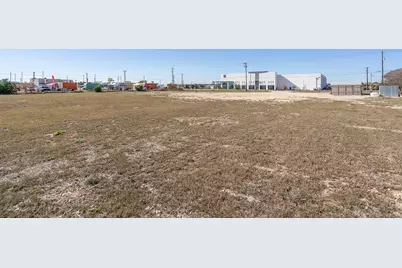 136 County Road 214, Liberty Hill, TX 78642 - Photo 8