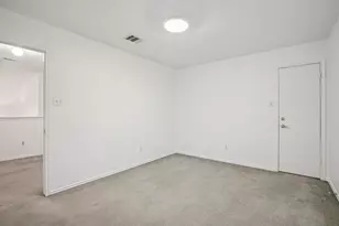 7658 Marble Ridge Dr, Austin, TX 78747 - Photo 18