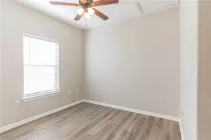 5625 Signal Point, Austin, TX 78724 - Photo 12