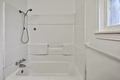 921 W 5th Street, Taylor, TX 76574 - Photo 14