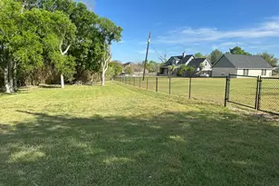 205 Morningside Cir, Hutto, TX 78634 - Photo 20