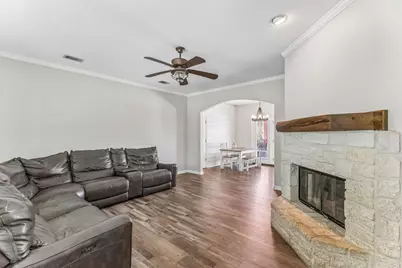 205 Morningside Circle, Hutto, TX 78634 - Photo 6