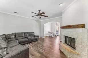 205 Morningside Cir, Hutto, TX 78634 - Photo 6