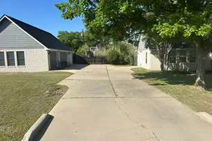 205 Morningside Cir, Hutto, TX 78634 - Photo 4