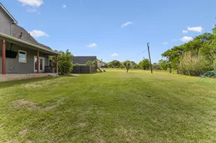 205 Morningside Cir, Hutto, TX 78634 - Photo 34
